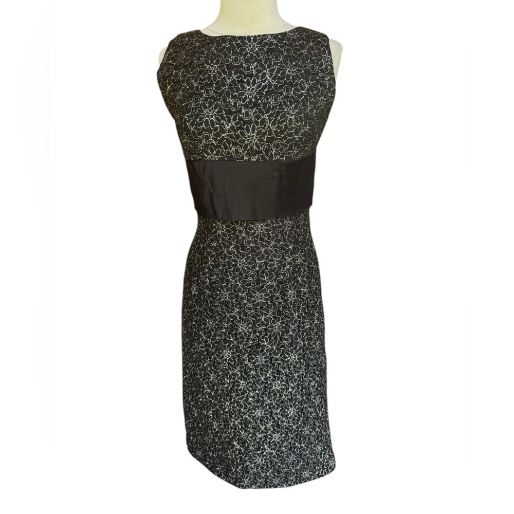 1950s Floral Silver Metallic‎ & Black Lace Wiggle Dress